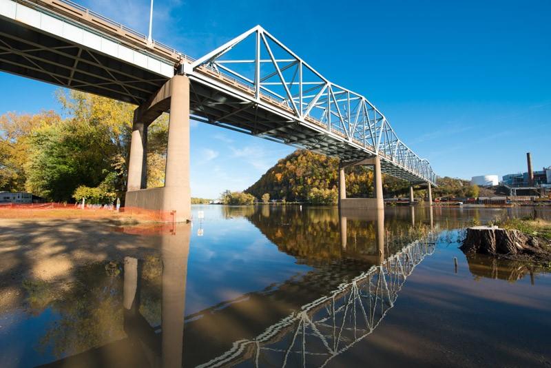 Red Wing Bridge construction